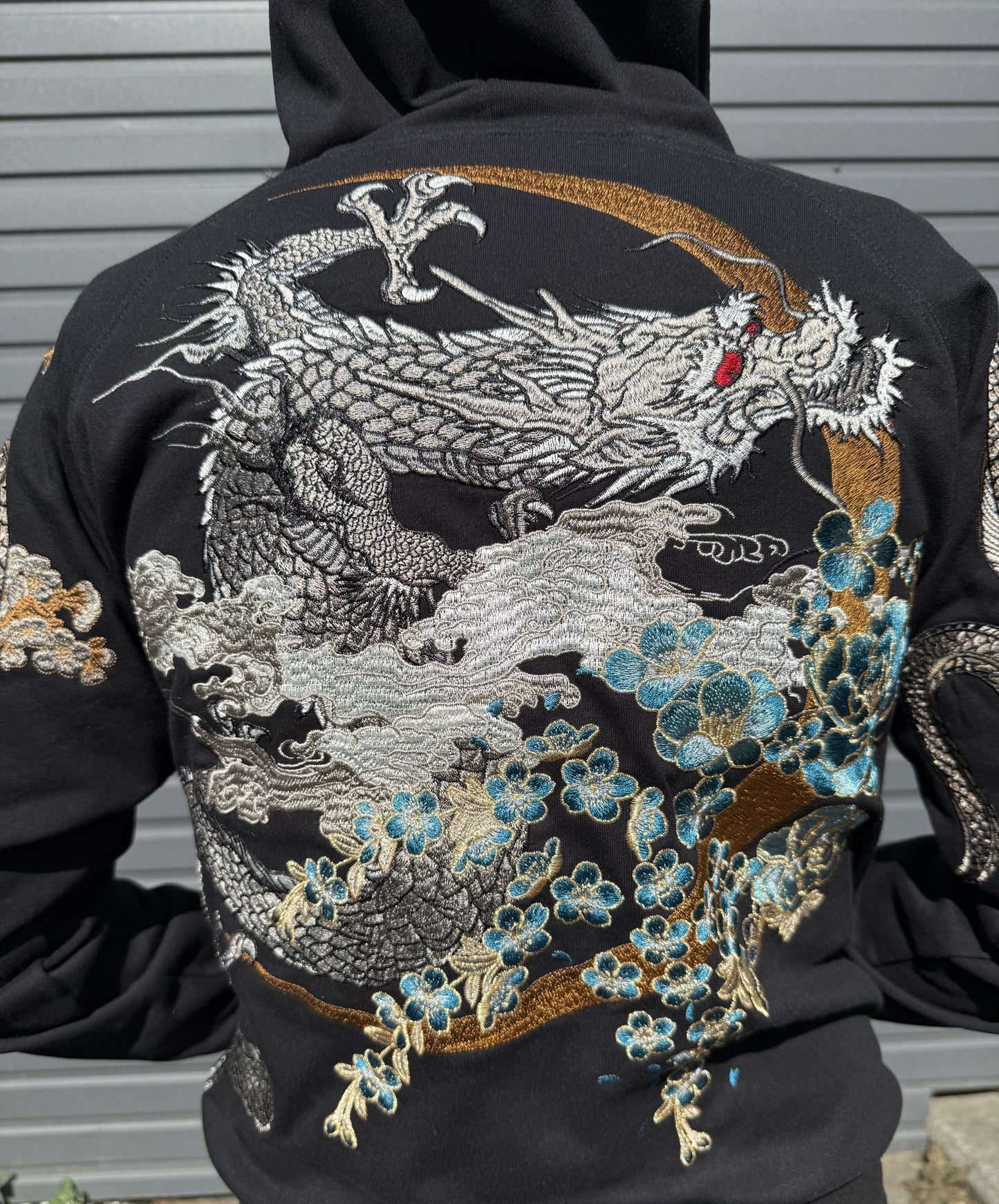Embroidery - Hoodie "Watatsumi"