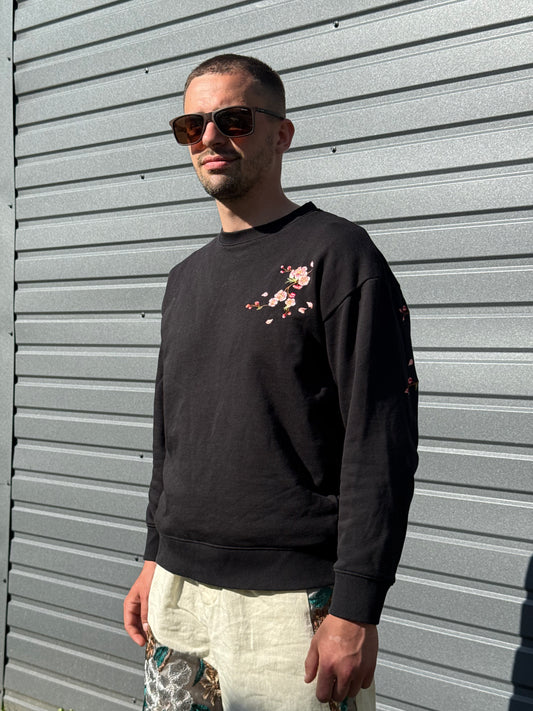 Embroidery - Sweatshirt "Sakura"